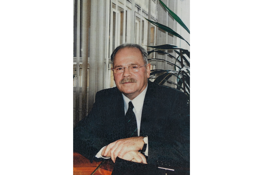 pfeiffer 900x600