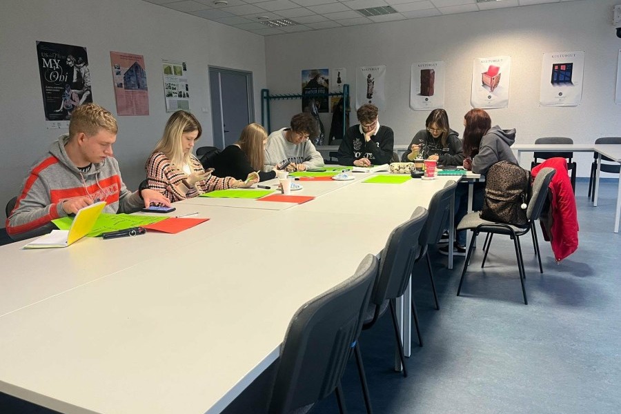 e693503c-f1be-42f1-ad7f-ba3f417ed477