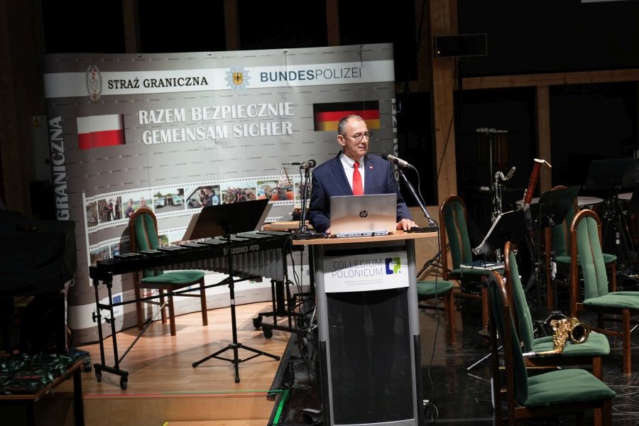 4 MaИgorzata Potoczna